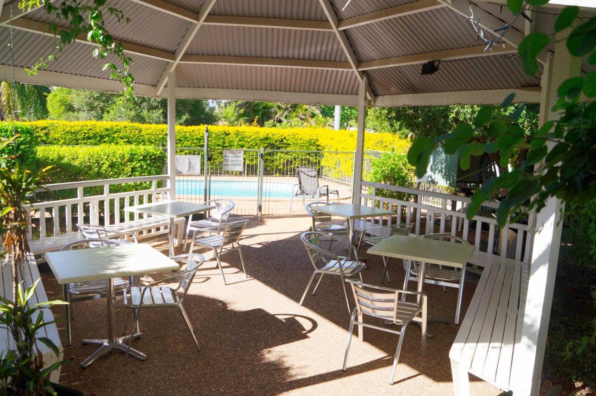 Jacaranda Country Motel Saint George Exterior foto